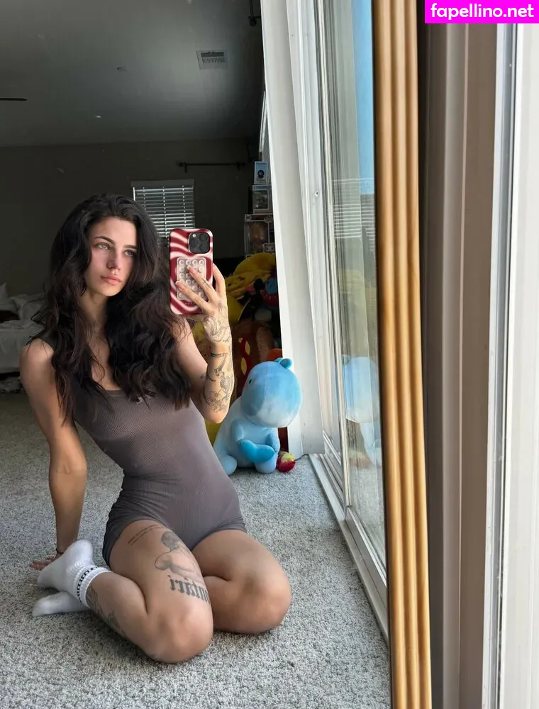 Carly.jb Leaked Nude Picture #blu26n5ee4