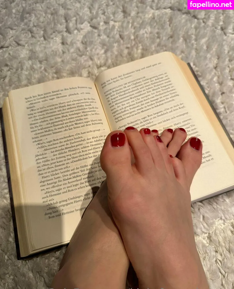 Ifollowyoujust4yourtoes, kinkyfeetonly4you Leaked Nude Picture #5GFTDJ7aUE