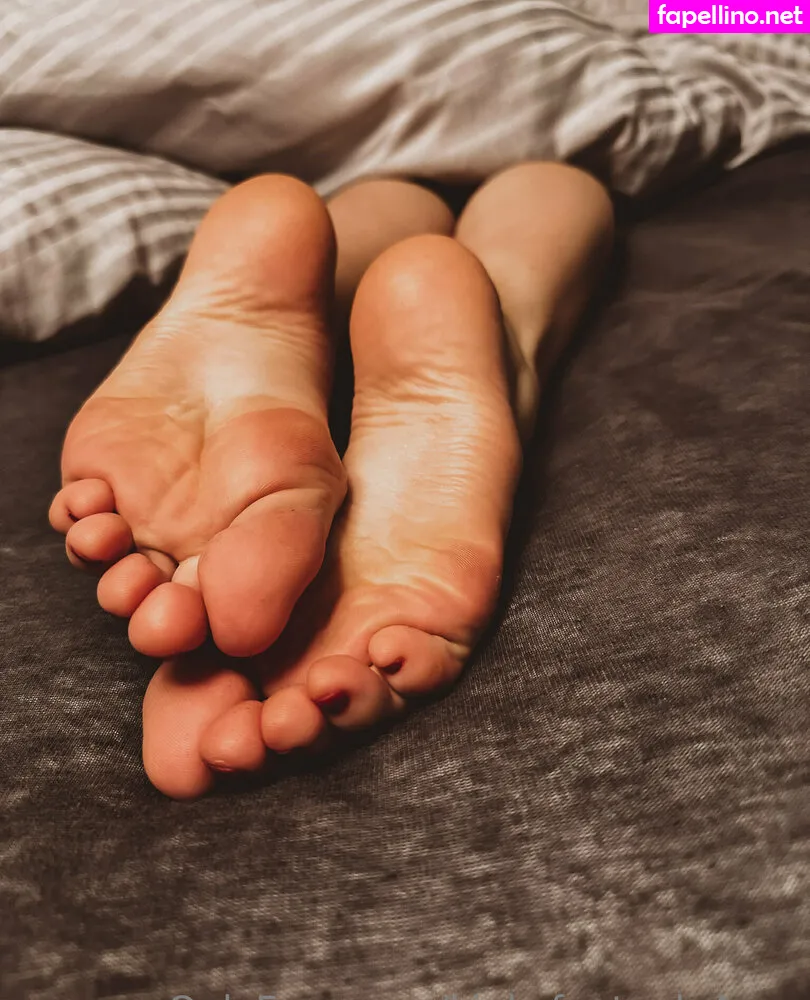 Ifollowyoujust4yourtoes, kinkyfeetonly4you Leaked Nude Picture #MUGEyQ5aOu