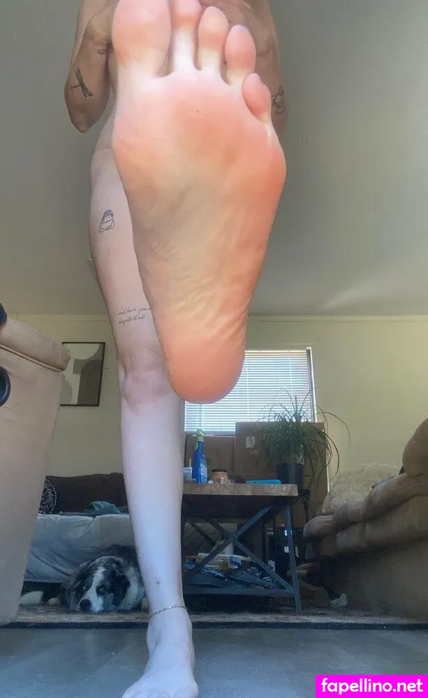 Kneelyb4me Leaked Nude Picture #SWkNYmPl5b