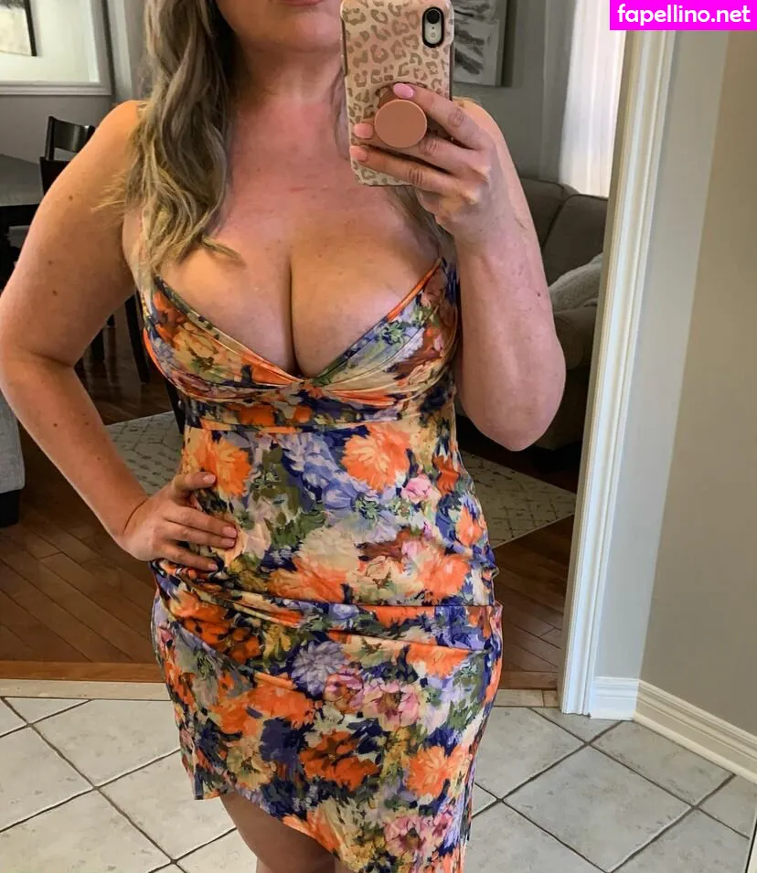 Hottiehousewifekrissi, housewife.hottie, myhottiehowife Leaked Nude Picture #wf3Vdx7PHS