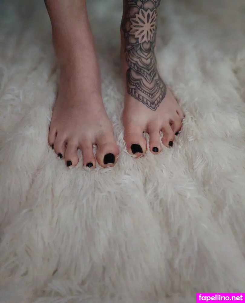 Lady.feet.tattoo Leaked Nude Picture #15CCllYJv0