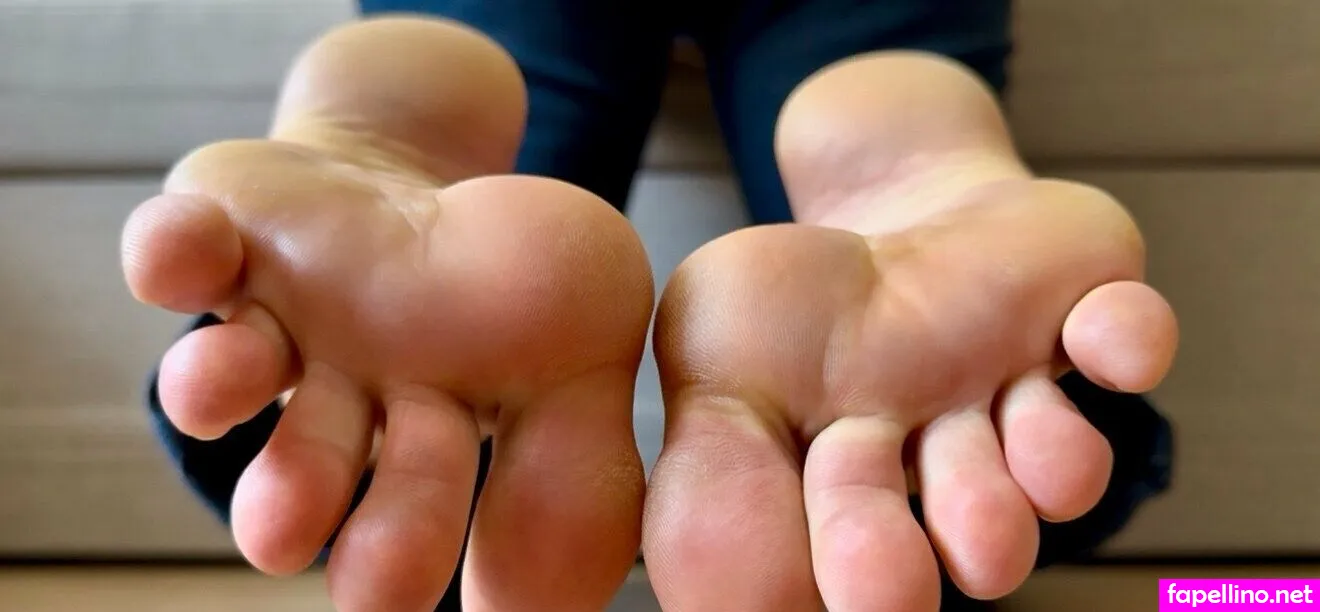Lanarobertsfeets, lanaxroberts Leaked Nude Picture #IXcOATDtYx