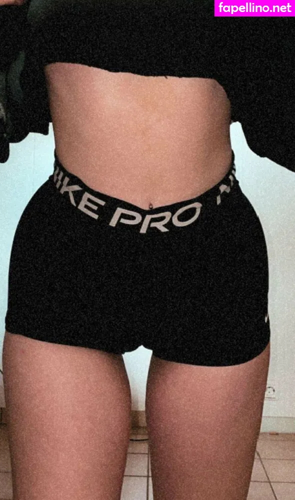 Larissadvs, larissaxadventures Leaked Nude Picture #9xX9NlacIS