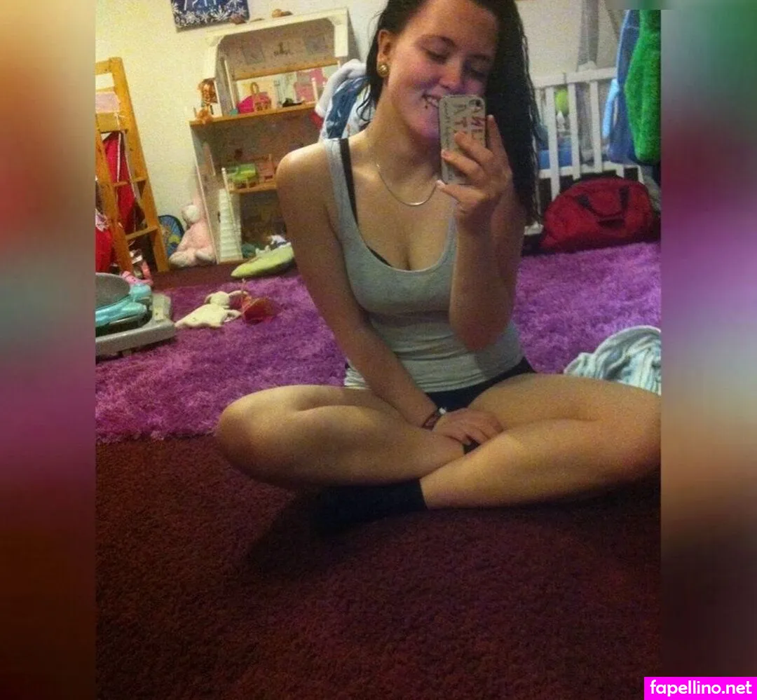 Laurachesnok Leaked Nude Picture #fpZlUc2GUh