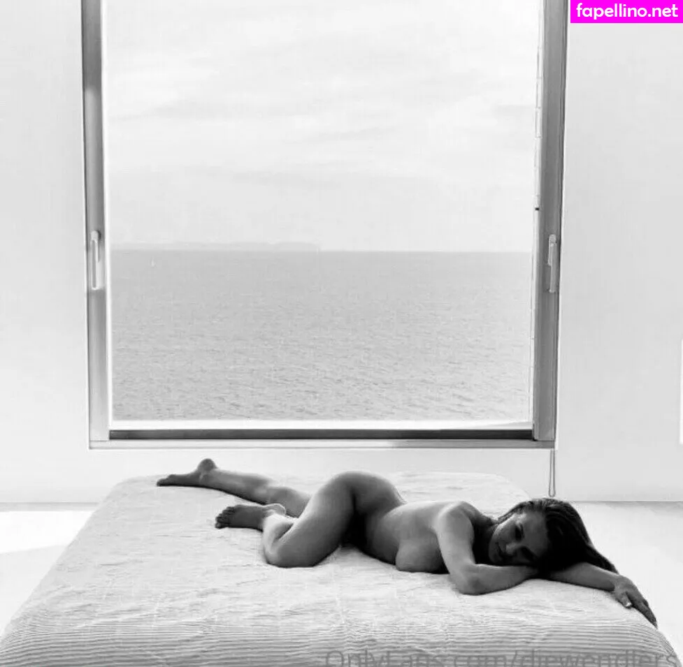 LauraMueller, lauramuellerofficial Leaked Nude Picture #NPzJIQPpEf