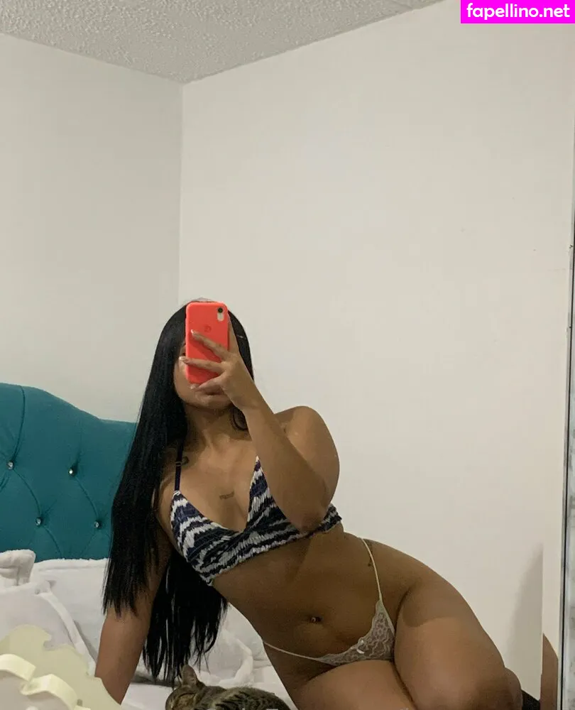 Laura_secret Leaked Nude Picture #CVFDYbbaUR
