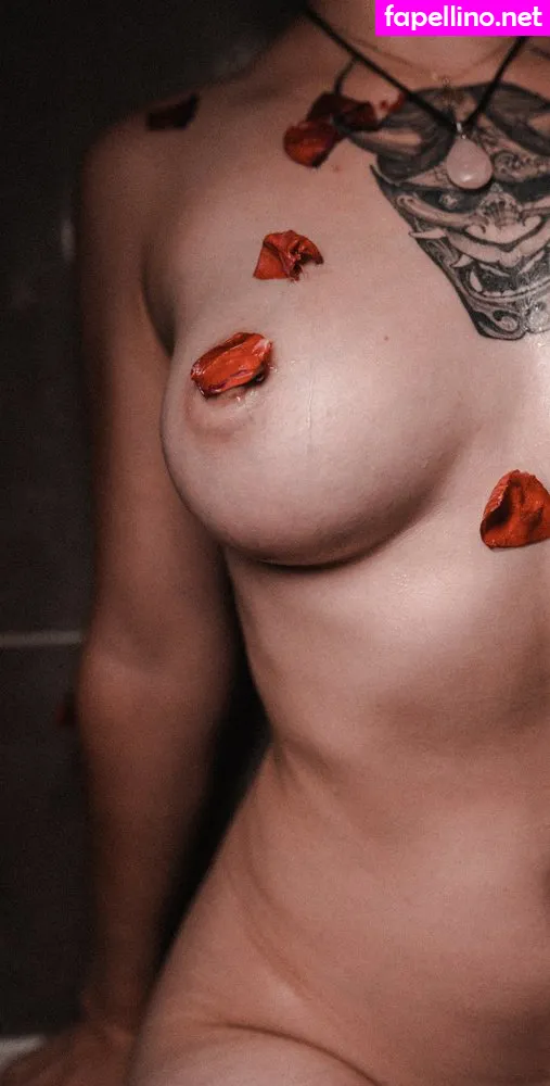 Laurianne.flt, mamaxlala Leaked Nude Picture #BmtEHg18AL