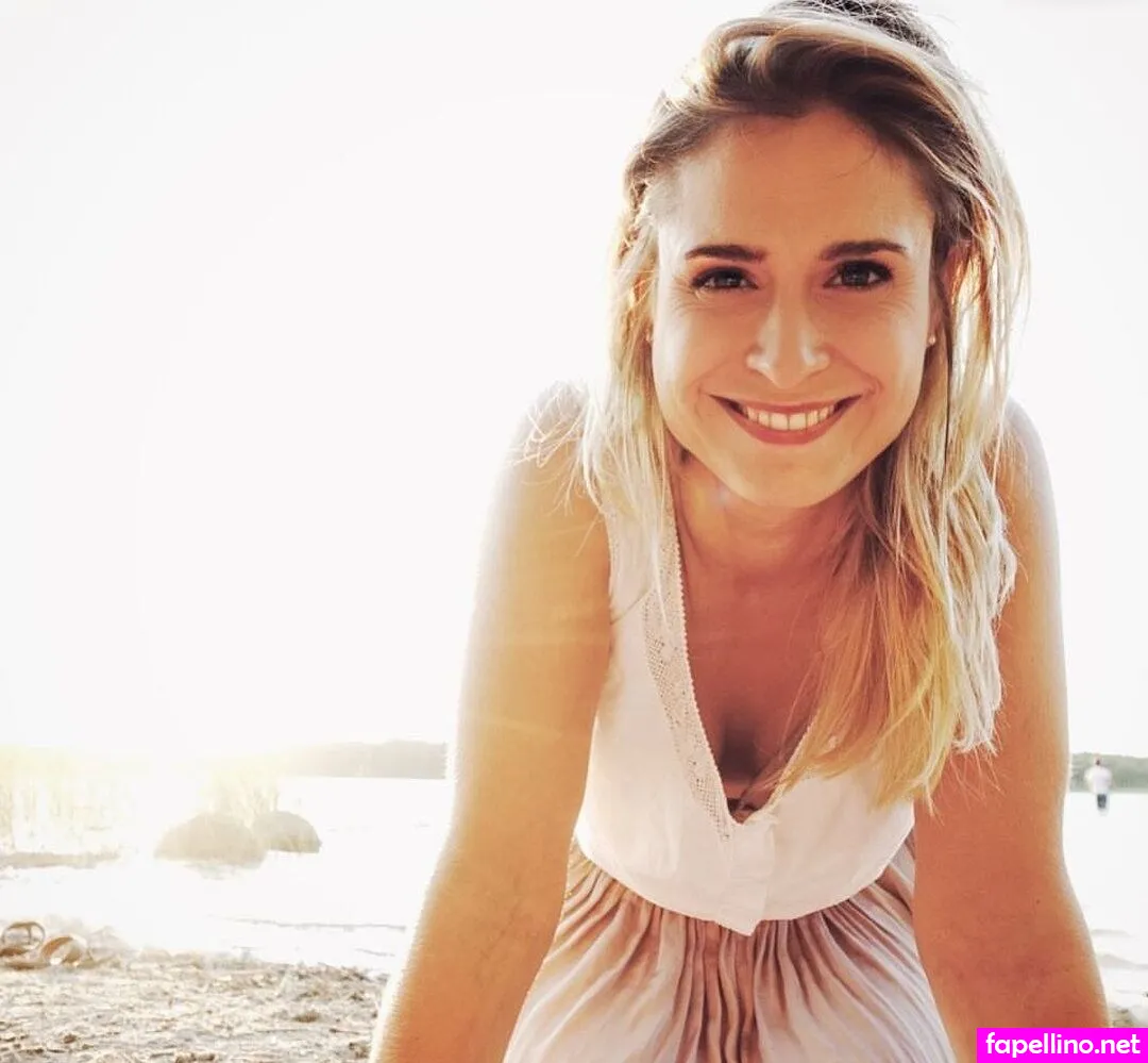 Lea Marlen Woitack Leaked Nude Picture #8Fz2QzCSv5