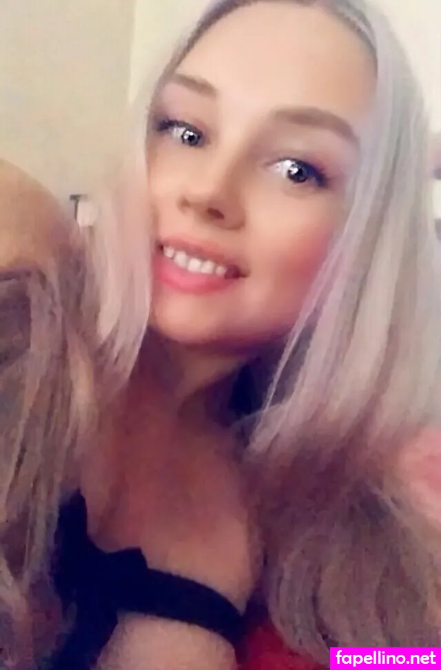 LeaFoxy, laroxy_sage Leaked Nude Picture #AwEkNJrNrc