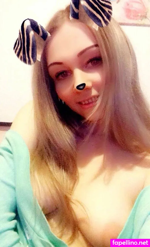 LeaFoxy, laroxy_sage Leaked Nude Picture #OWgB0sSEnV