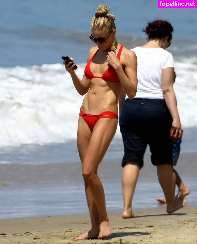 Leannrimes Leaked Nude Picture #1EoV9VdBQC