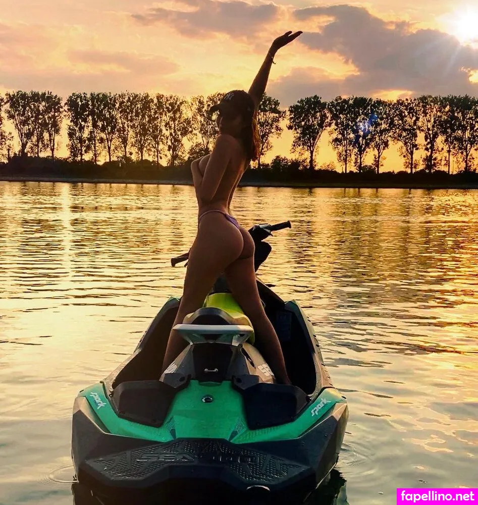 Tasasiatras Leaked Nude Picture #ZuFdhFT3Ds