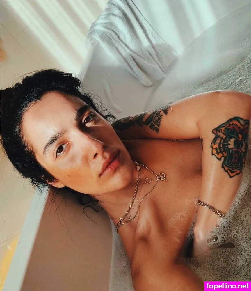 Levanteofficial, singer Leaked Nude Picture #8VqjDcVISZ
