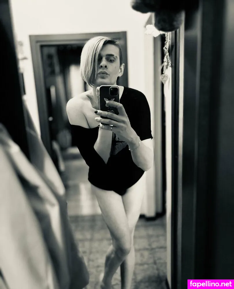 Likeaslufem, likesuits Leaked Nude Picture #iHPlCDNNAP