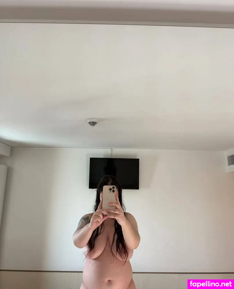 Lilisantos999 Leaked Nude Picture #4YuAE4s3zO