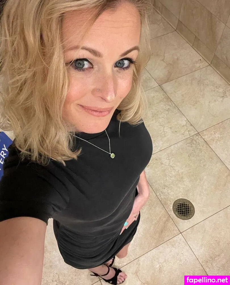 Https:, lilydevyne Leaked Nude Picture #83QOBeb7Cw