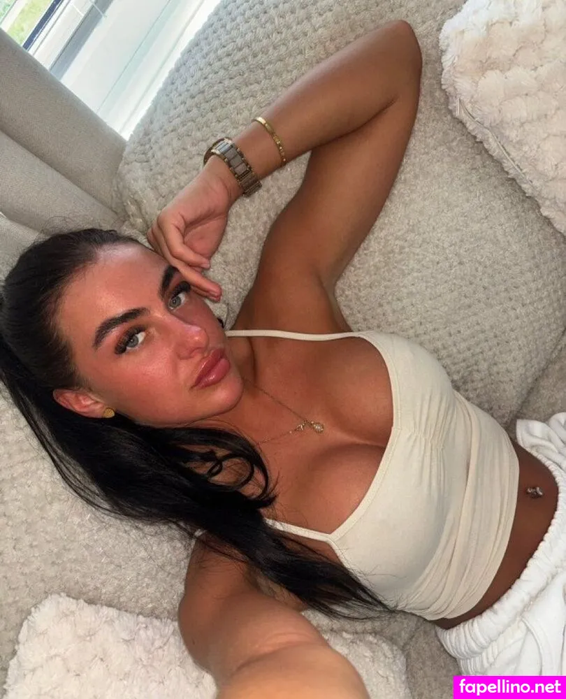 Lilybaker, lilybaker_george Leaked Nude Picture #asx2asMRnV