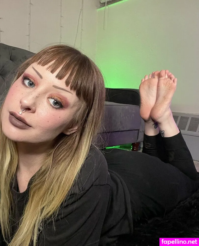 Lilygraves Leaked Nude Picture #dwincNEZFw