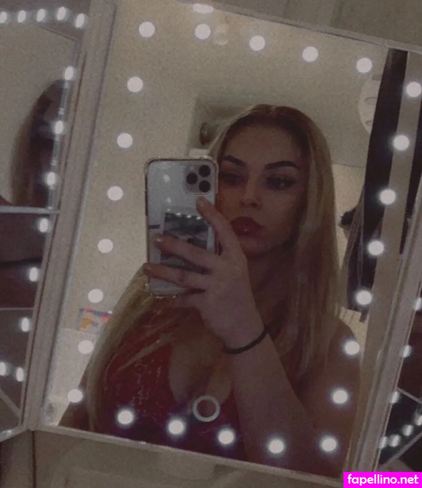 Royal_xcv, xxx_lin_da Leaked Nude Picture #9P89q4Woua