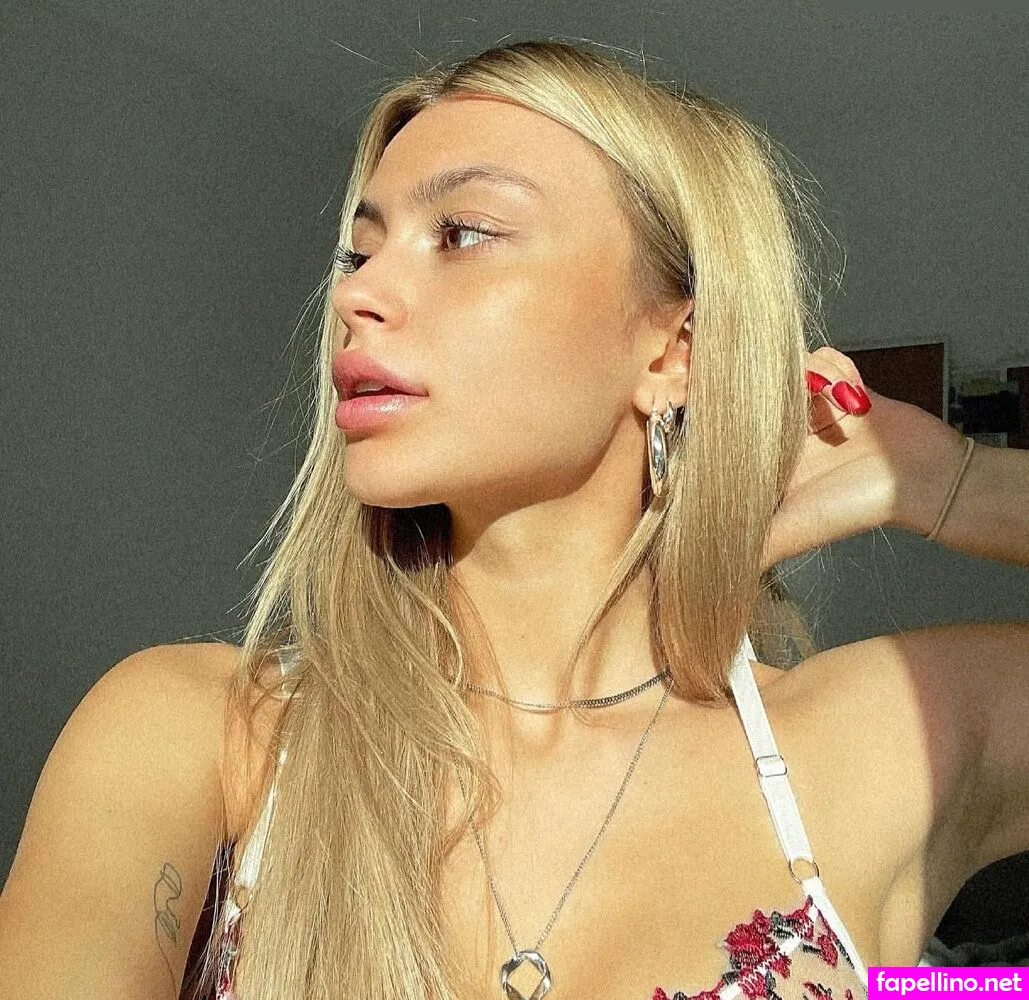 Linuschka Leaked Nude Picture #dhYJTjrabk