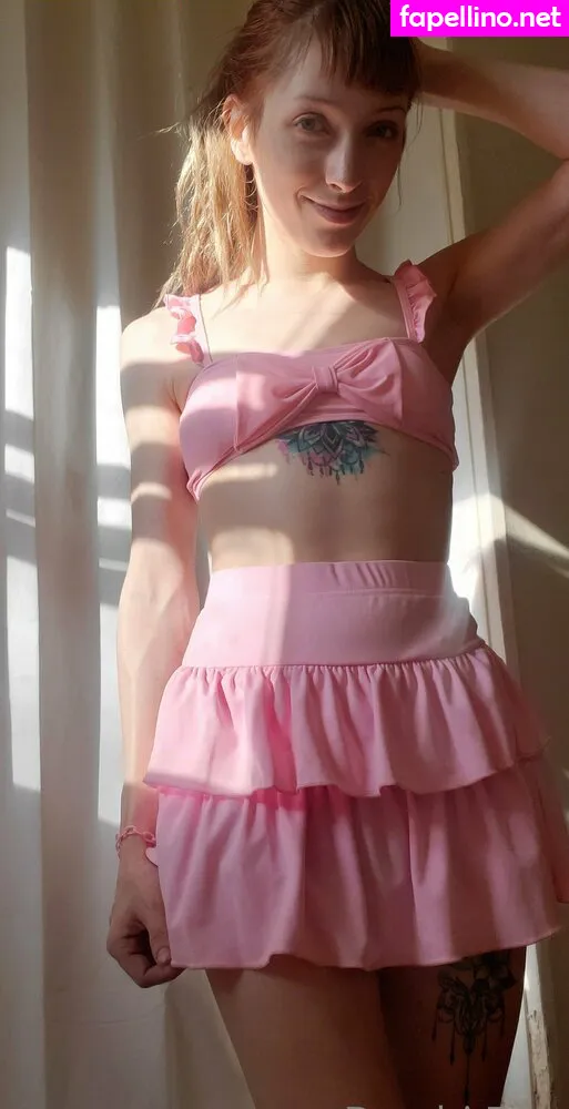 Little_lost_doe, ur_succubus_gf, xxbambibratxx, xxbambitratxx Leaked Nude Picture #5gRIeFVPEB