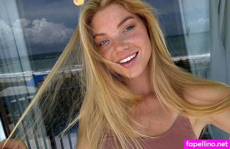 Livia Love Leaked Nude Picture #VpDrZ3L7Lk