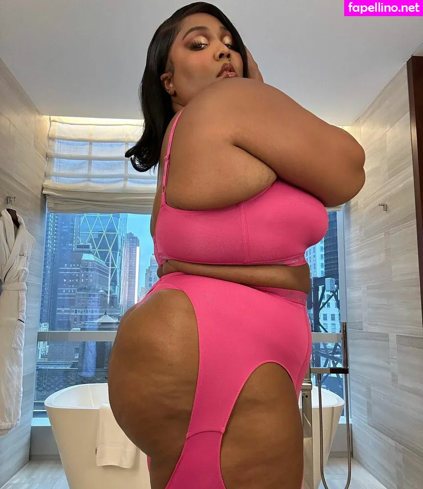 Lizzo, lizzobeeating Leaked Nude Picture #GiARKdaRWI