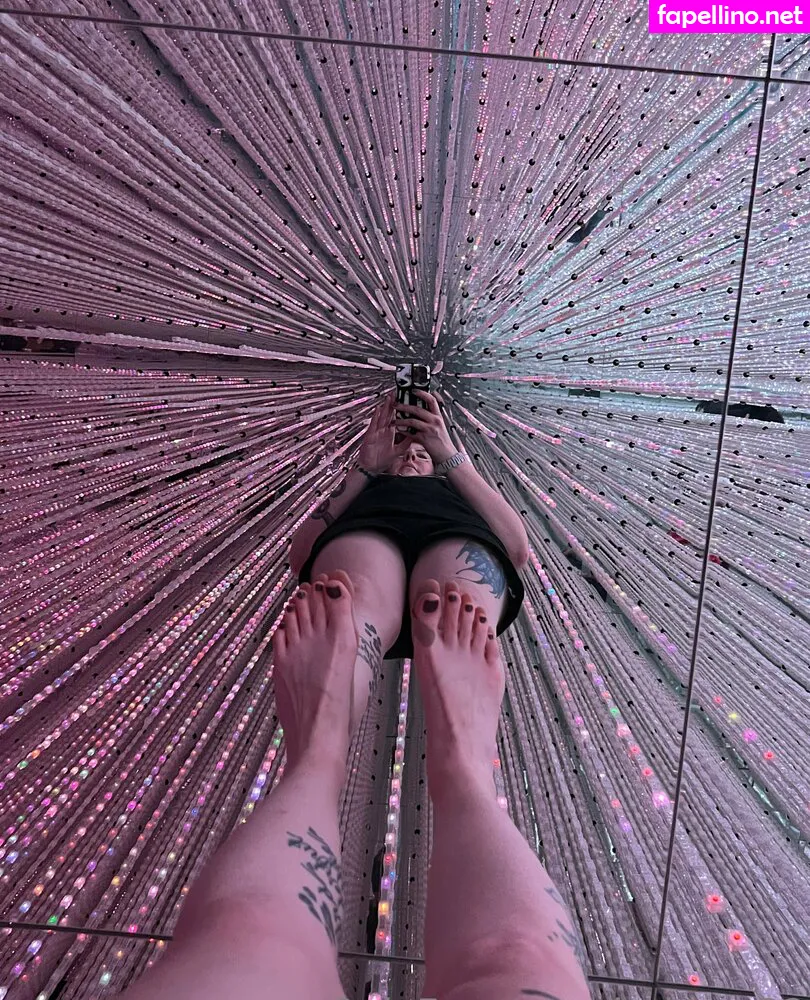 Loritoes32, toelover__ Leaked Nude Picture #6kh1PotFvS