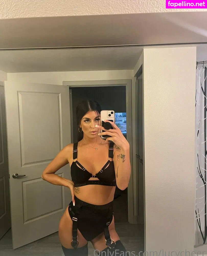 Lion__s, lucymomma Leaked Nude Picture #SxY3dk661e