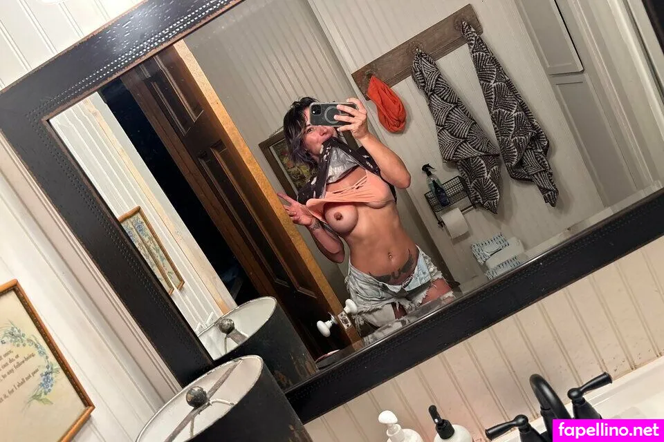 Crittercritter, lulukc Leaked Nude Picture #vrPToJJJE7