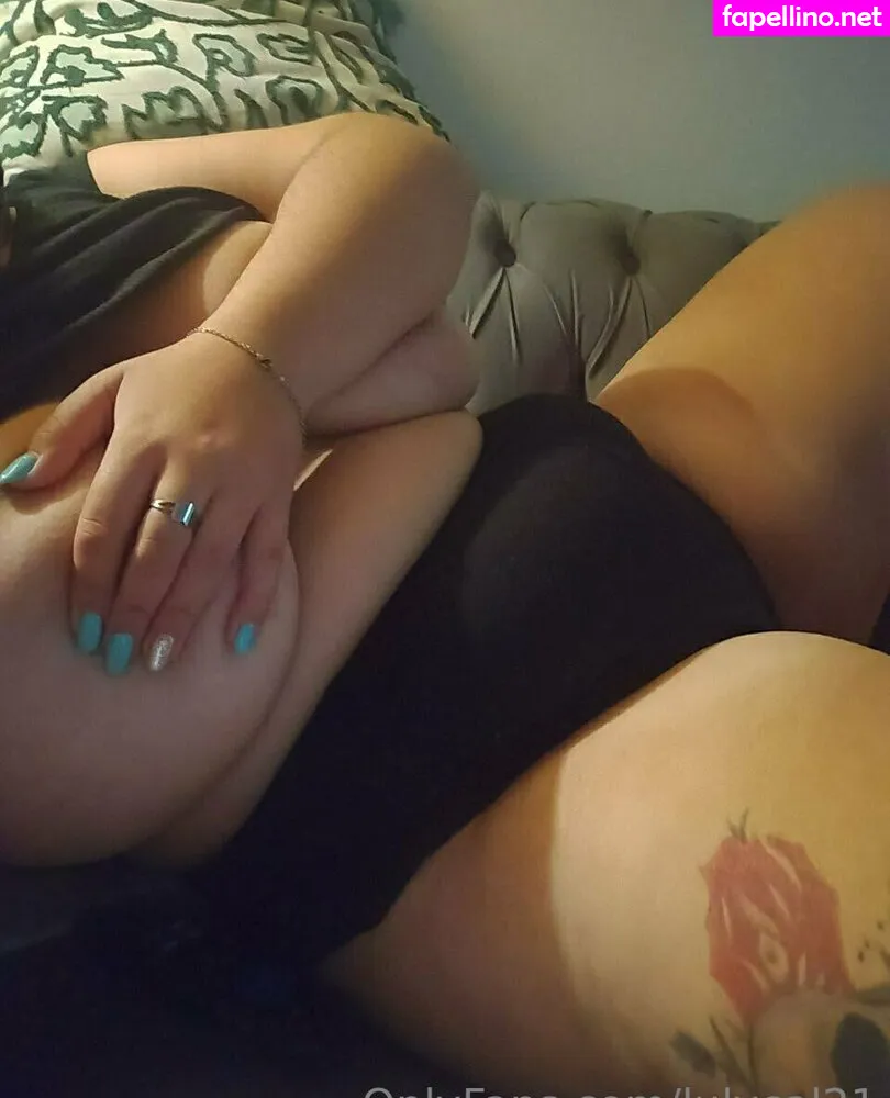 Lulycal21, suziemay212 Leaked Nude Picture #2U5BVAFi0L