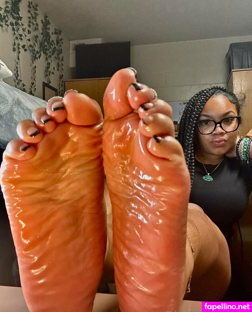 Curvy_nique, lust4nique Leaked Nude Picture #eLxKegEppg