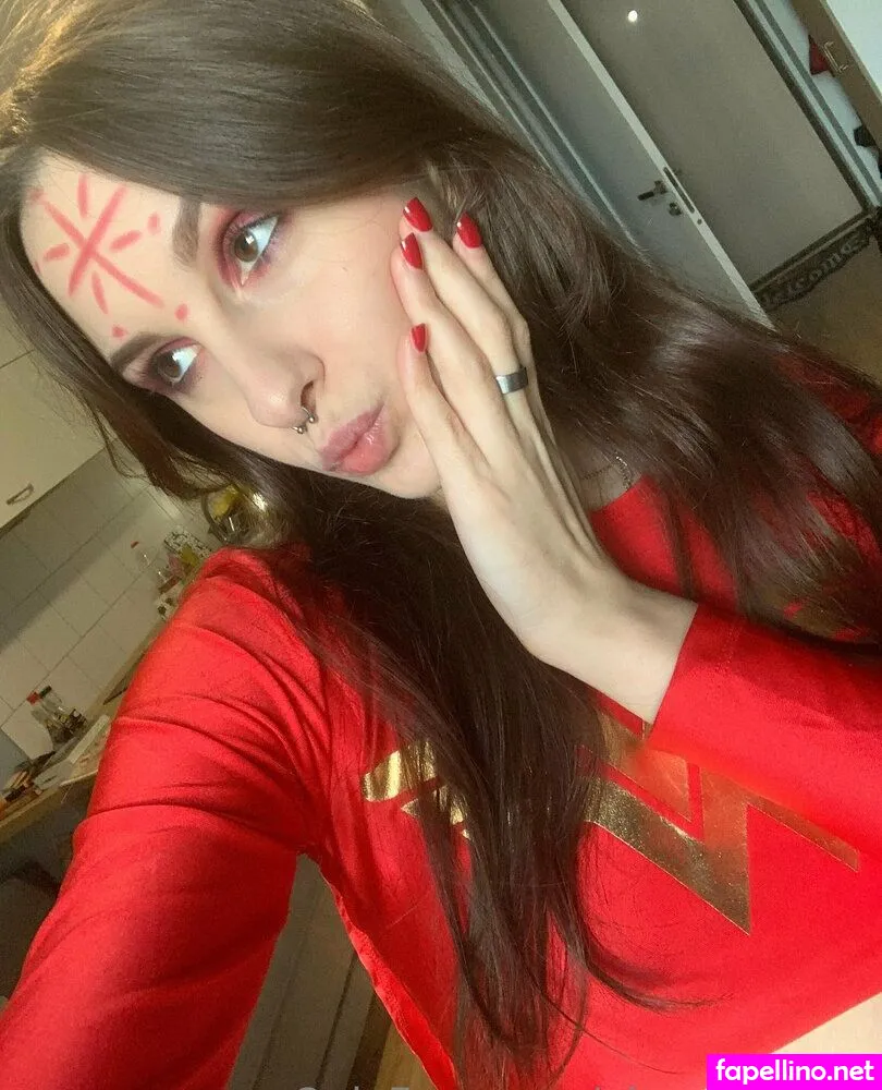 Itainteasybeingkhaleesi, lustful_spy Leaked Nude Picture #EhF9m4eLlE