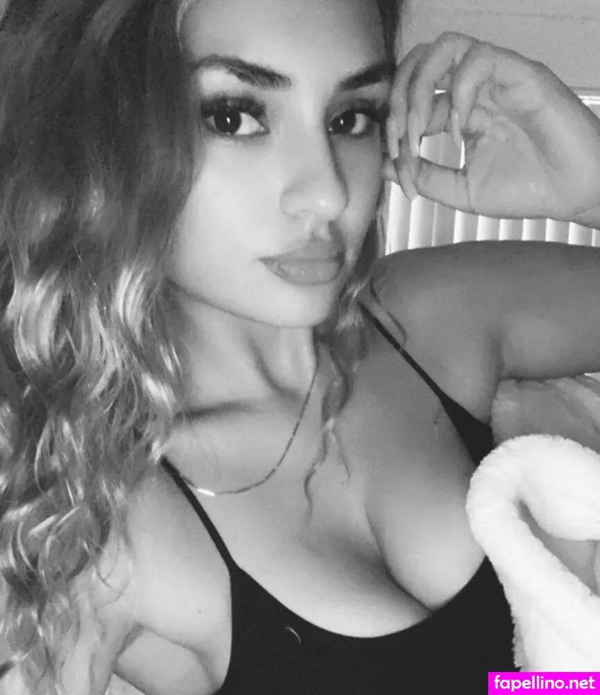 Lydiasimonis, saintdosithea Leaked Nude Picture #82FkUx5Ofq