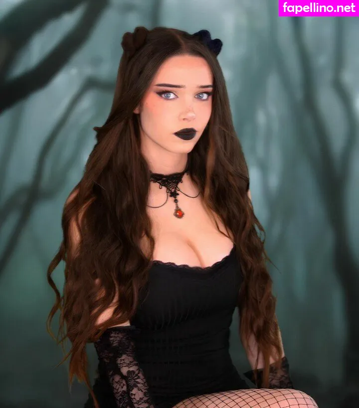 Gothbaabby, lydiavioletofficial Leaked Nude Picture #4ffKOR499p