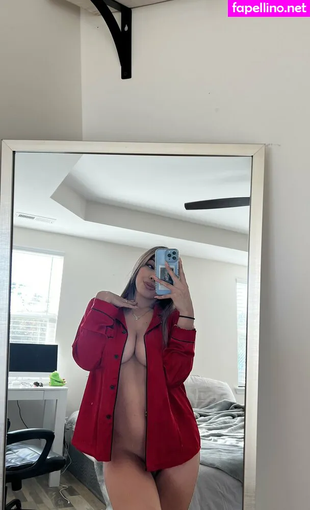 M1lfymomma, mommalorian__ Leaked Nude Picture #4vJEKVI9R7
