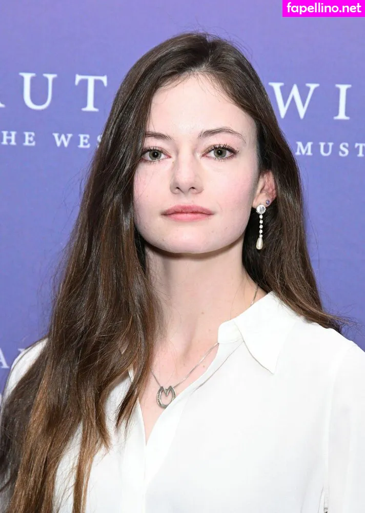Mackenziefoy Leaked Nude Picture #4YCFWUTmQH