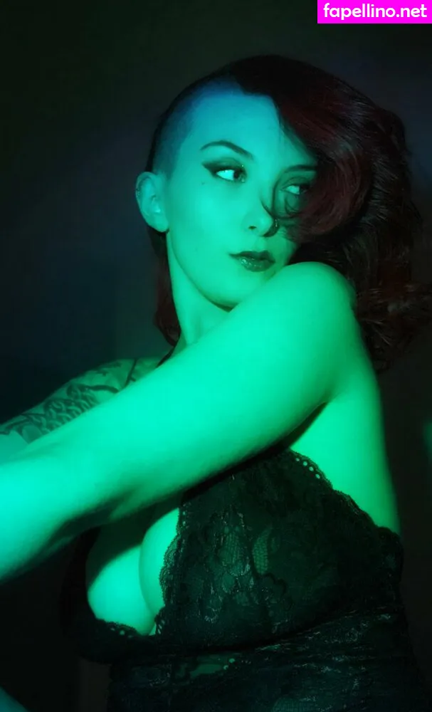 MajestyRedQueen, craftorium_p_and_o Leaked Nude Picture #cExvg9z8yl