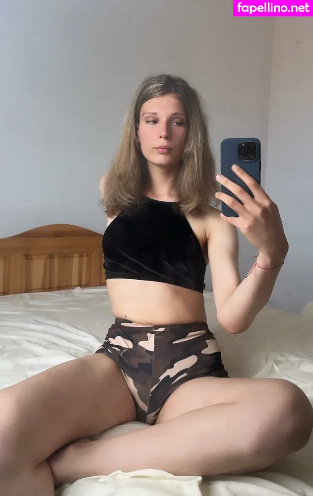 2077Marie, marieantoinette2077, whatrayadidnext Leaked Nude Picture #NQsOYQ7ihC