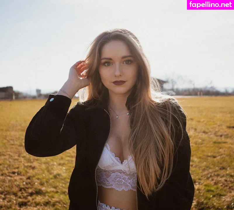 Melanie Hoepfl, hautcouture, melaniehfl, melaniehicksxxx Leaked Nude Picture #8eqPPEzOx7