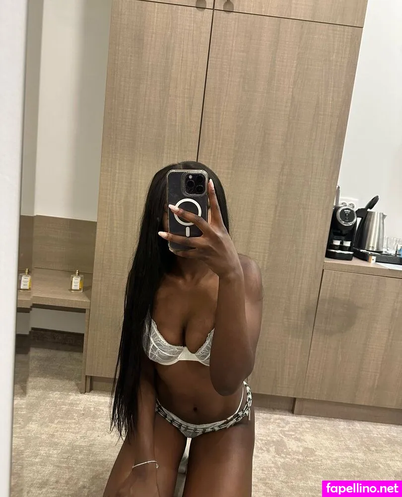 Melinamensah, omenaamensah Leaked Nude Picture #7gTMgAxdiV