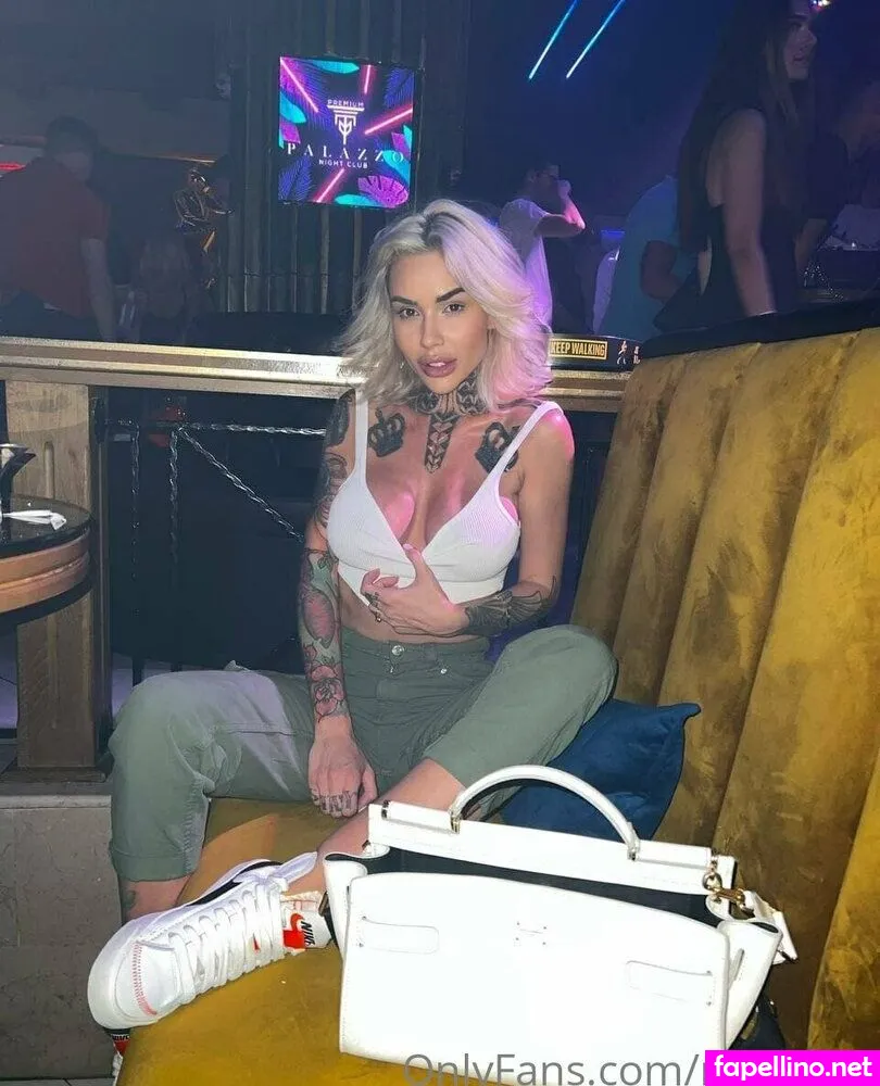 Mia_foxybae, miagabriellepage Leaked Nude Picture #0GzyhBJRa6