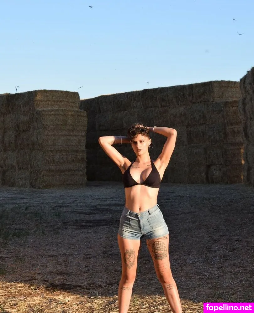 Miaaamiaamiaa, sint3tica Leaked Nude Picture #4heLLmi7nG