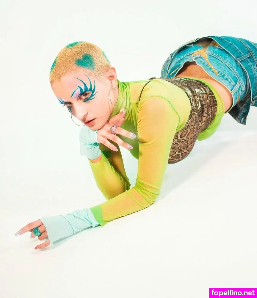 Miaaamiaamiaa, sint3tica Leaked Nude Picture #MG5qZ51duo