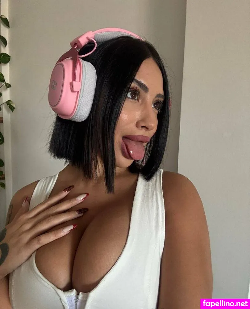 Miakeller, miakellerxo Leaked Nude Picture #5geTIm5V1Z
