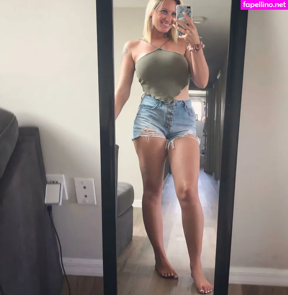 Fishingmilf, miahayes, naturalnany03 Leaked Nude Picture #4DJRkBOuus