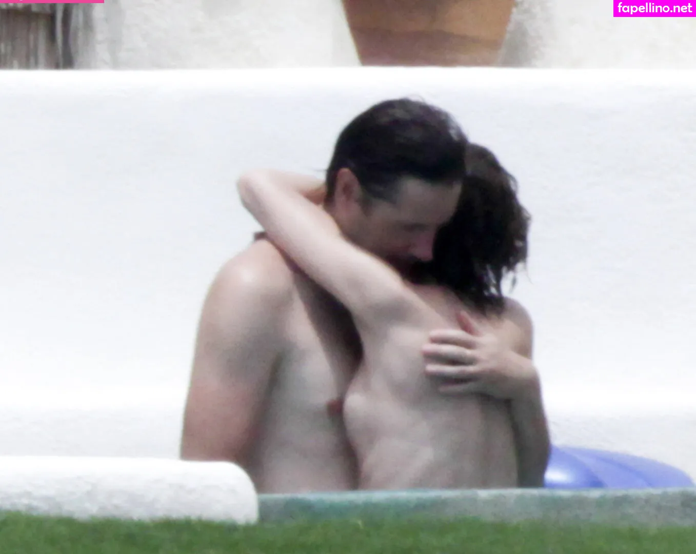 MillaJovovich Leaked Nude Picture #01B2sNvKsA