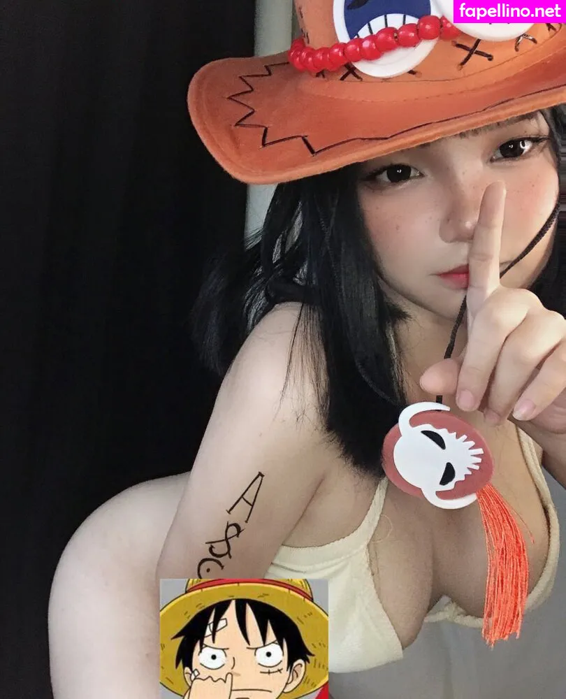 Eroticmedusa, miraaam_, miraah_mikuu Leaked Nude Picture #6Oxm65Ed3a