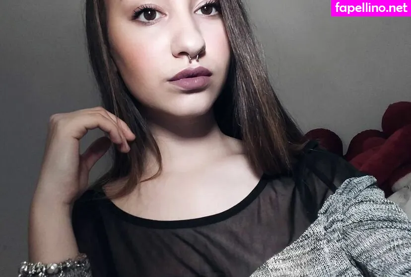 Mishelkaren, mishelpetuhov Leaked Nude Picture #LBhR30FWD4